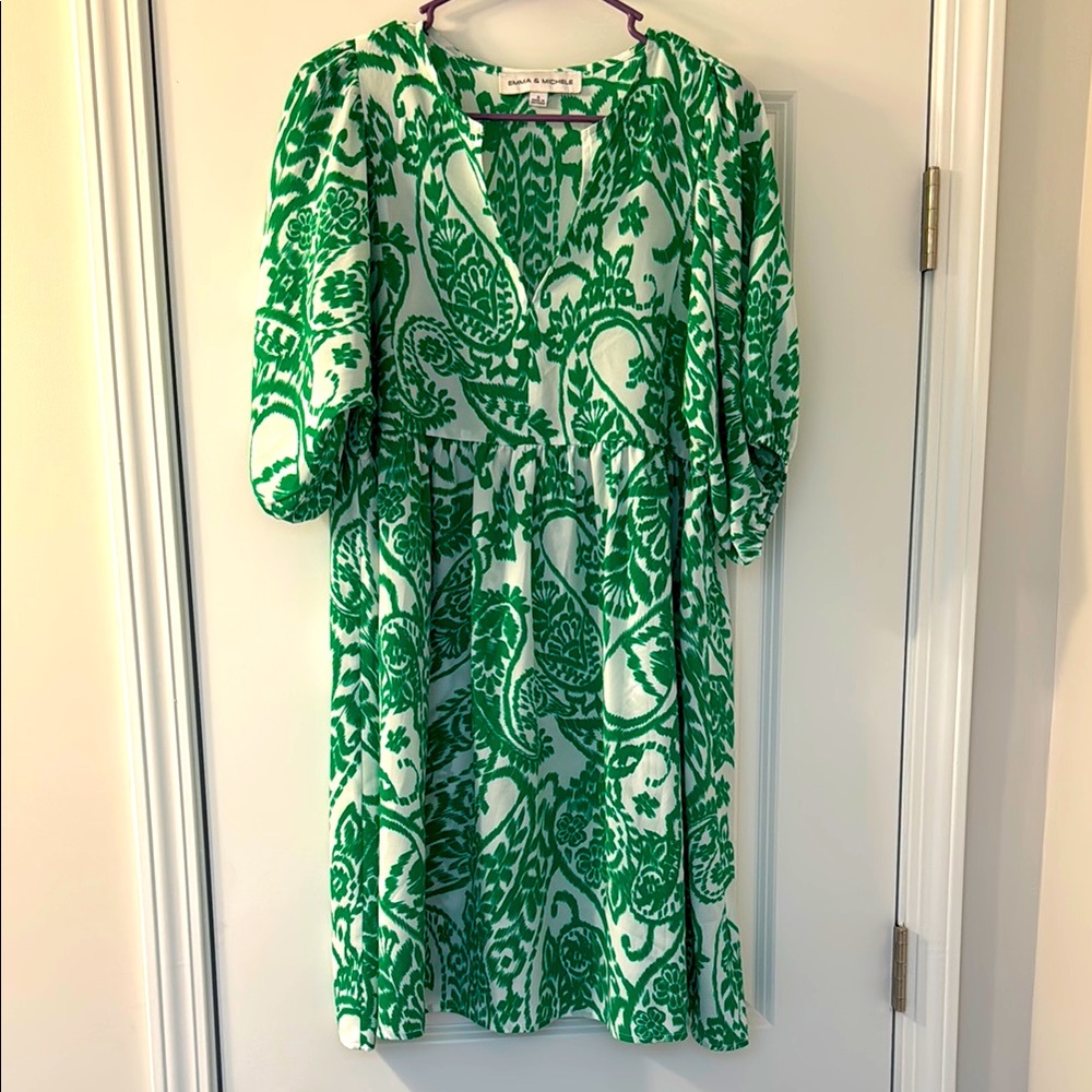 Emma & Michele Green and White Patterned Dress size Small